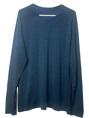 Lululemon men’s Athletic Long Sleeve Top Size XL